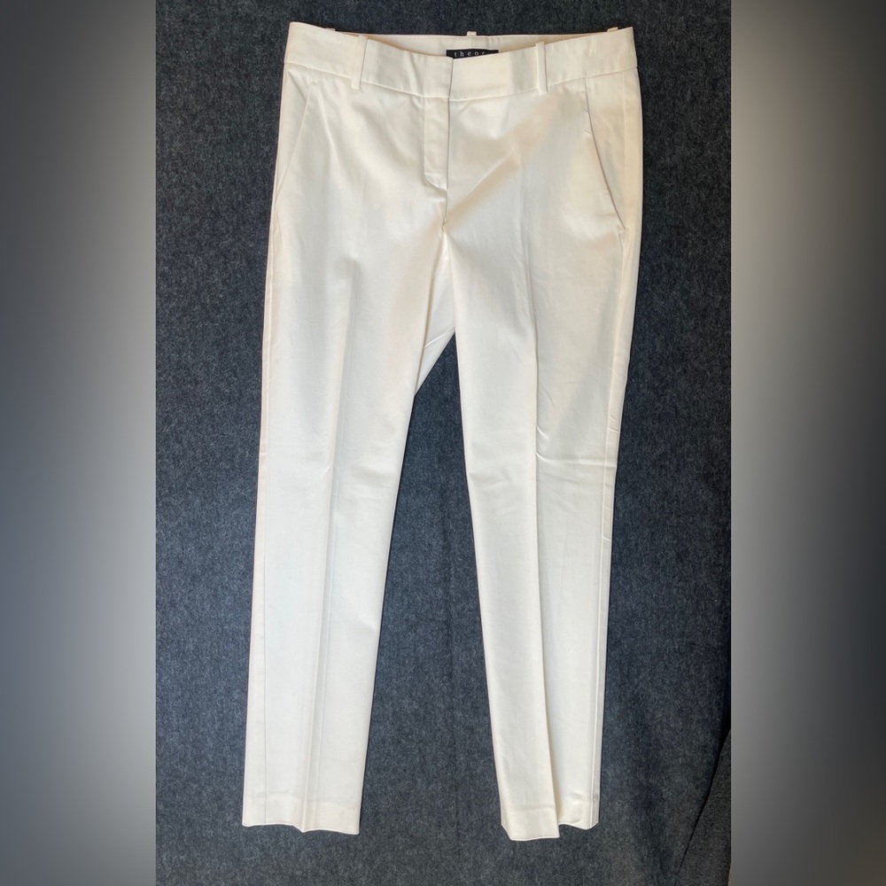 Theory White Trousers Elegant Straight-Leg Design